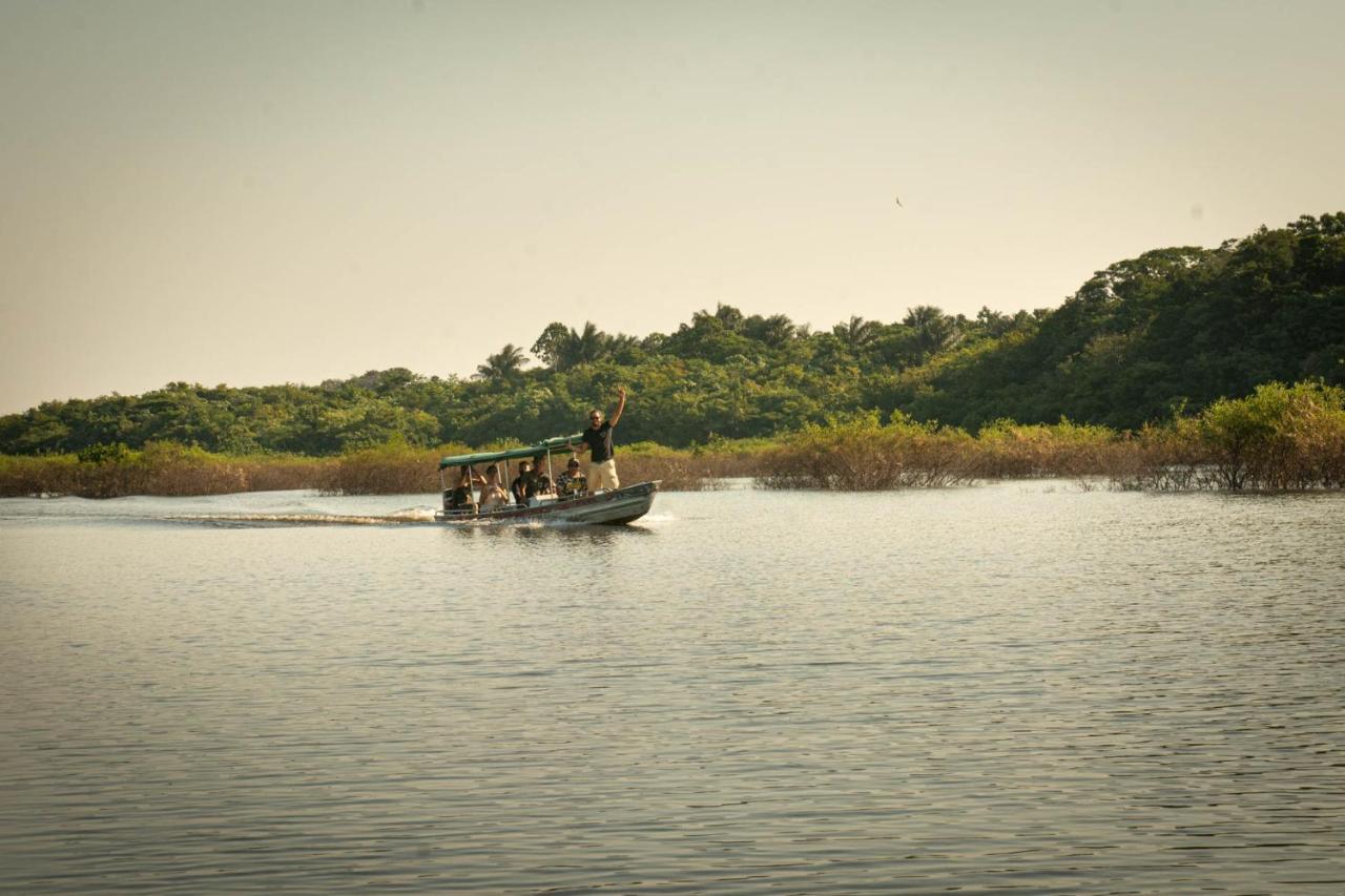 Amazonia Lodge Exxperience Paricatuba 外观 照片